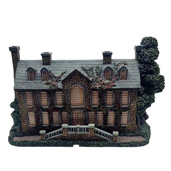 SOLD Thomas Kinkade Hawthorne Village Lamplight Inn Sculpture #79986 Christmas - Picture 4 of 10